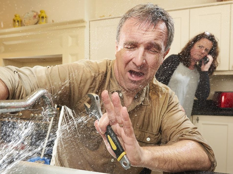 Fuite d’eau à Asnières-sur-Seine (92600) : que faire en urgence ?
